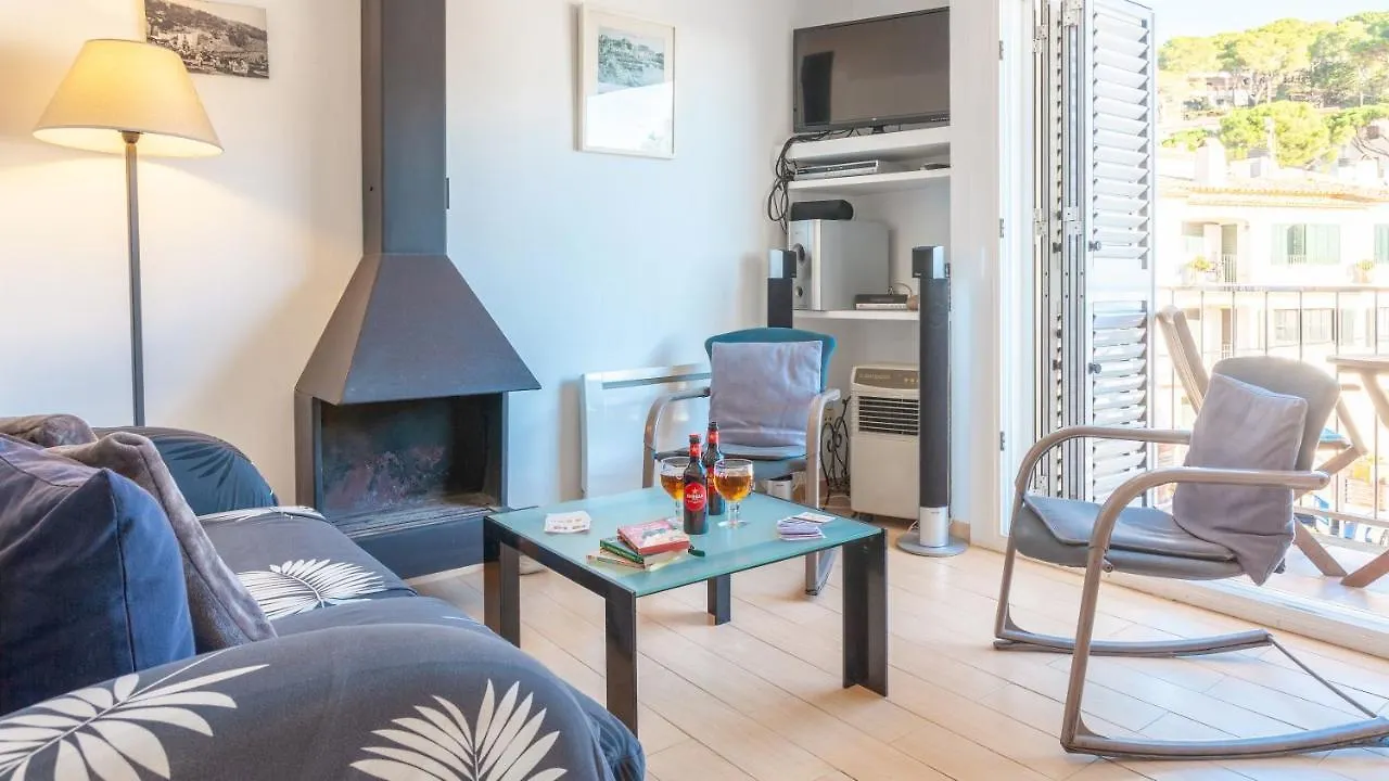Sali 3 Apartment Tamariu Spain
